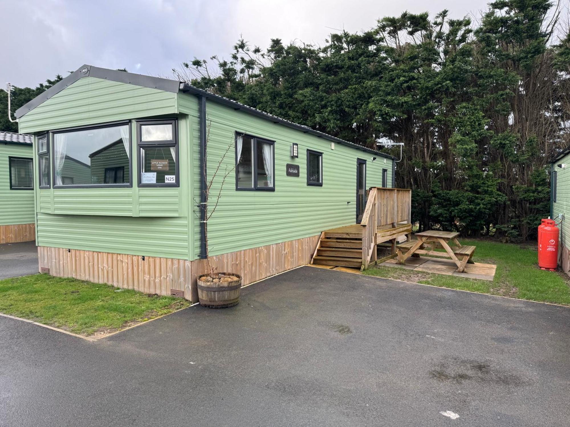 Appleblossom Lodge, Lido Leisure Park, Knaresborough Exterior photo